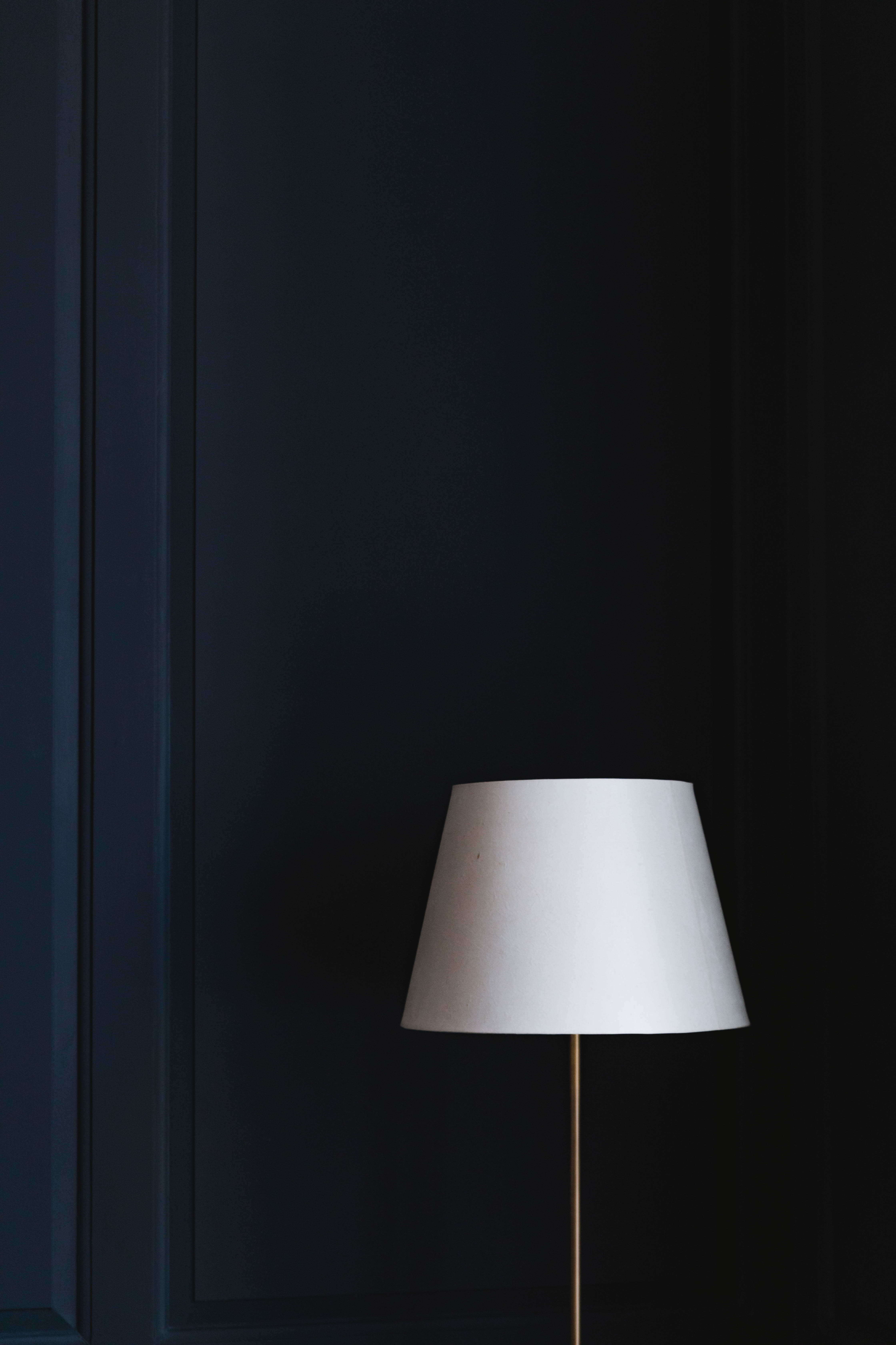 Minimalist lamp in Butterwick Room, Kindred; perfect for elegant meetings and gatherings.