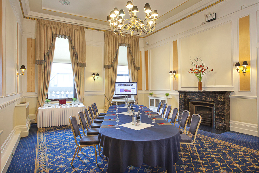 Elegant meeting room at Trafalgar Rooms, ideal for professional gatherings and presentations.