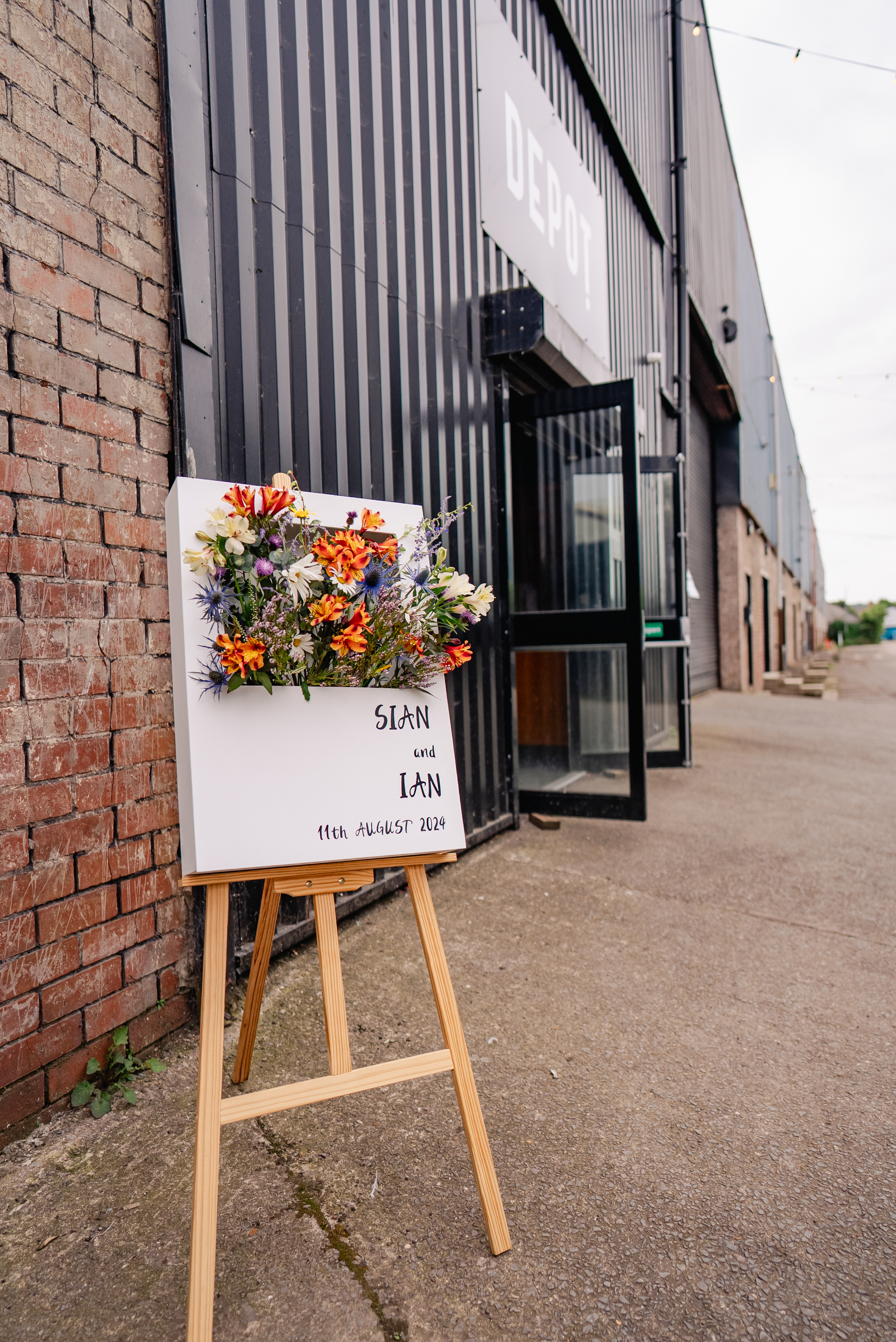 Treeside & Main Space - xscw0xdm1fr.jpg