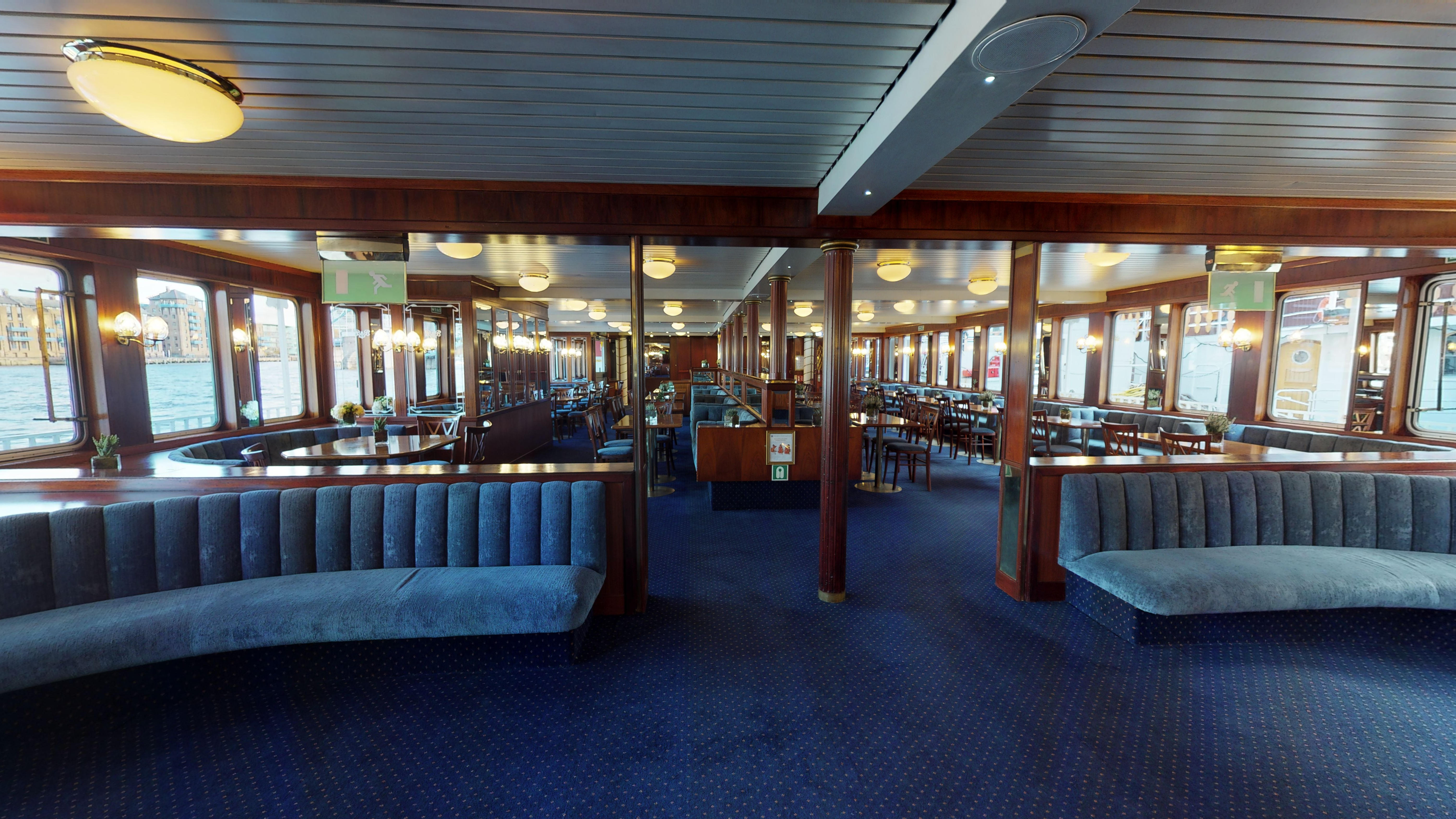 Whole Venue - jsxcol0bear.jpg