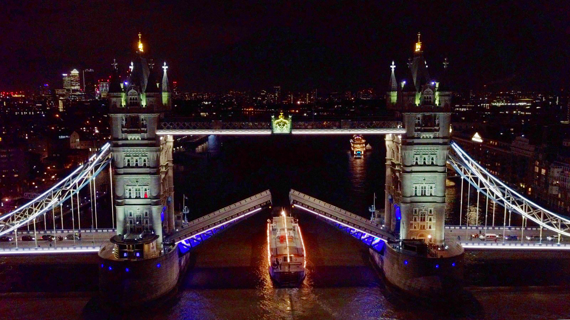 Whole Venue - kwlgdrptxvw.jpg