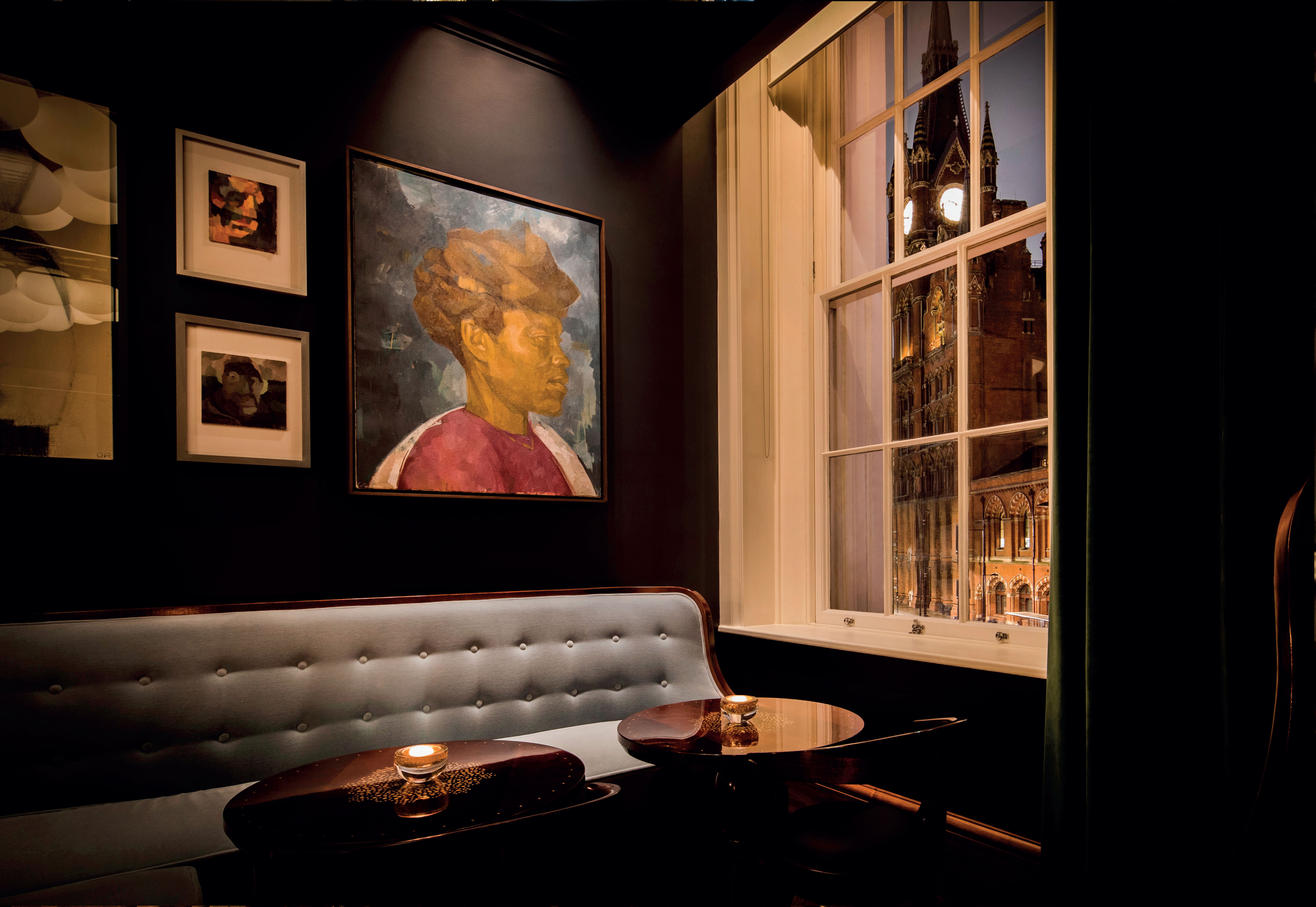 Sophisticated lounge venue with city view, ideal for networking and meetings.