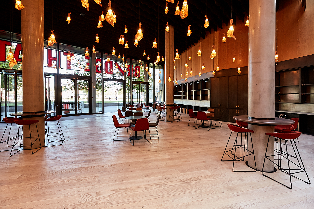 Main Foyer - fwuz3qqzkcy.jpg