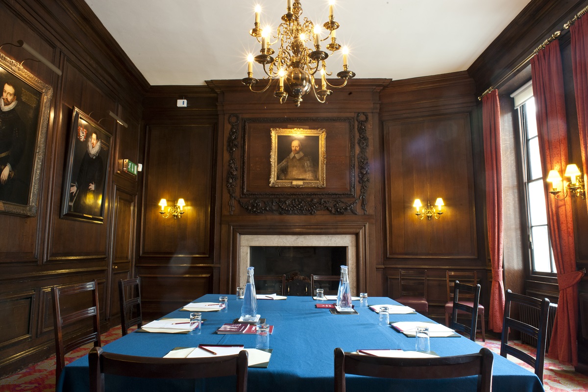 Sophisticated meeting room in Skinners' Hall with elegant decor, ideal for events.