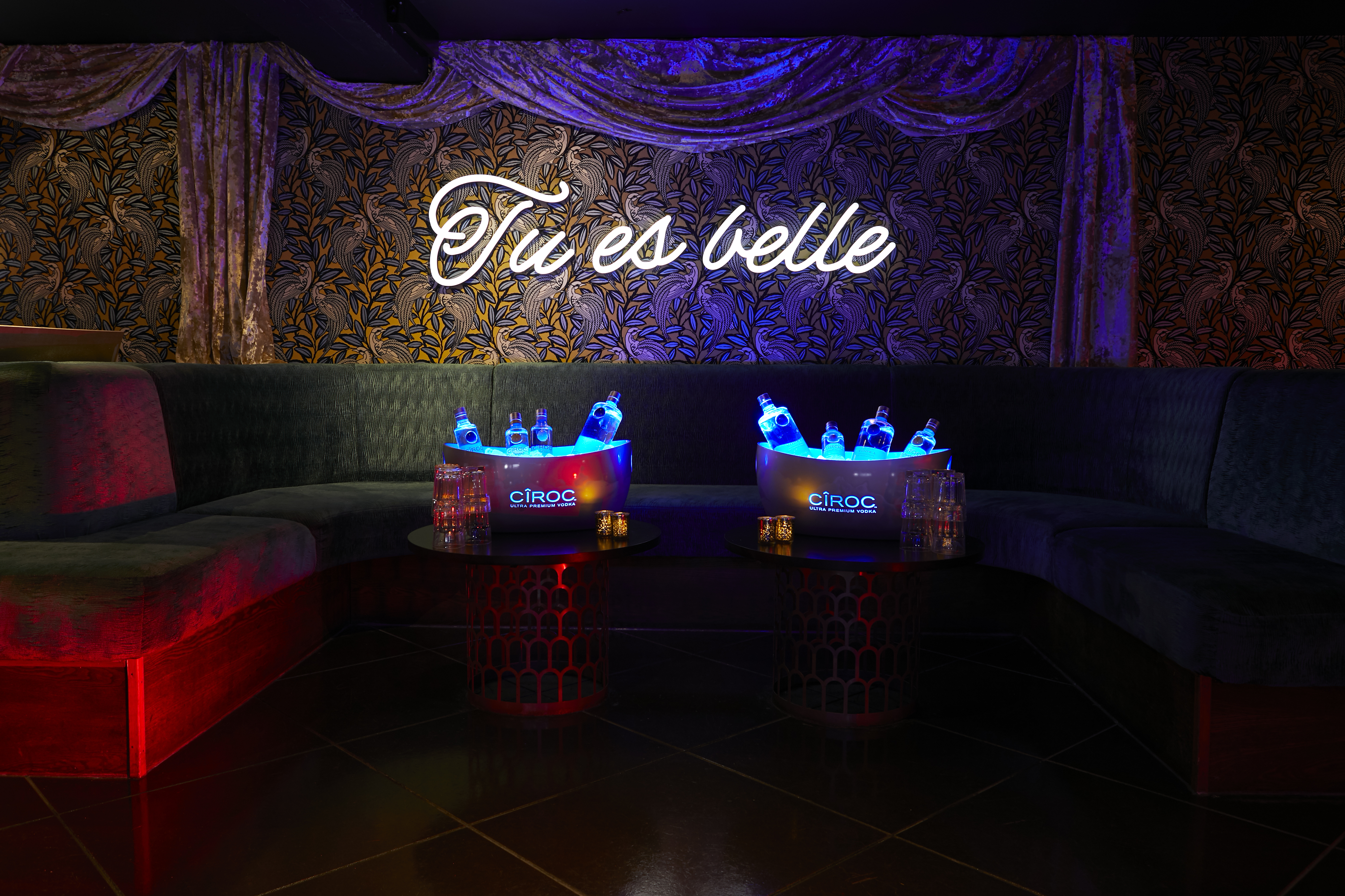 Le Club  - 3ug0bqwek0d.jpg