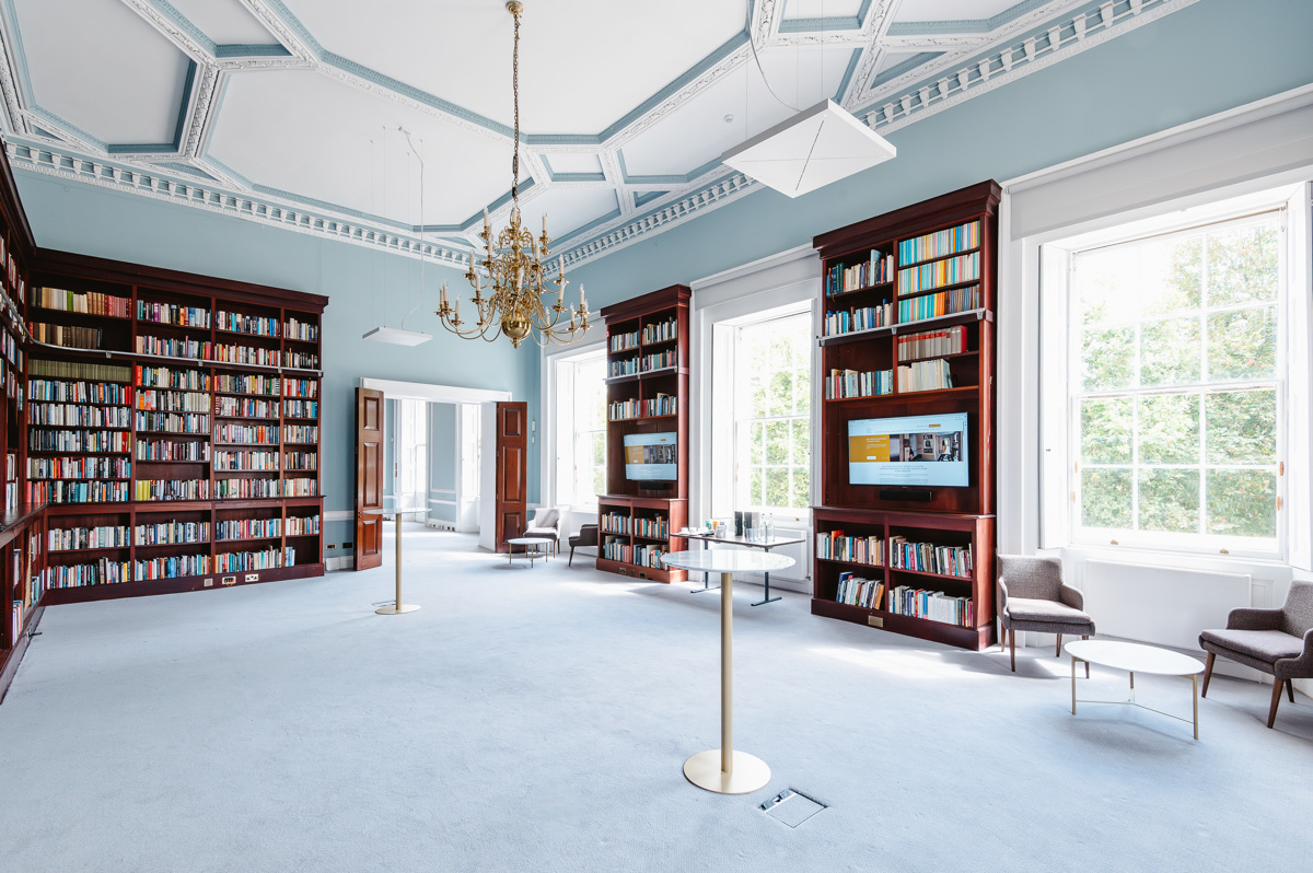 {10-11} Carlton House Terrace - image 2