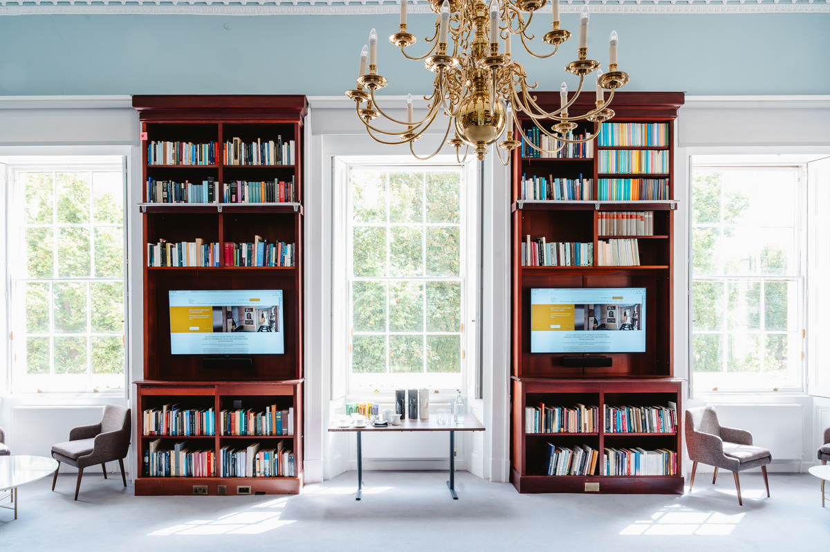 {10-11} Carlton House Terrace - image 3