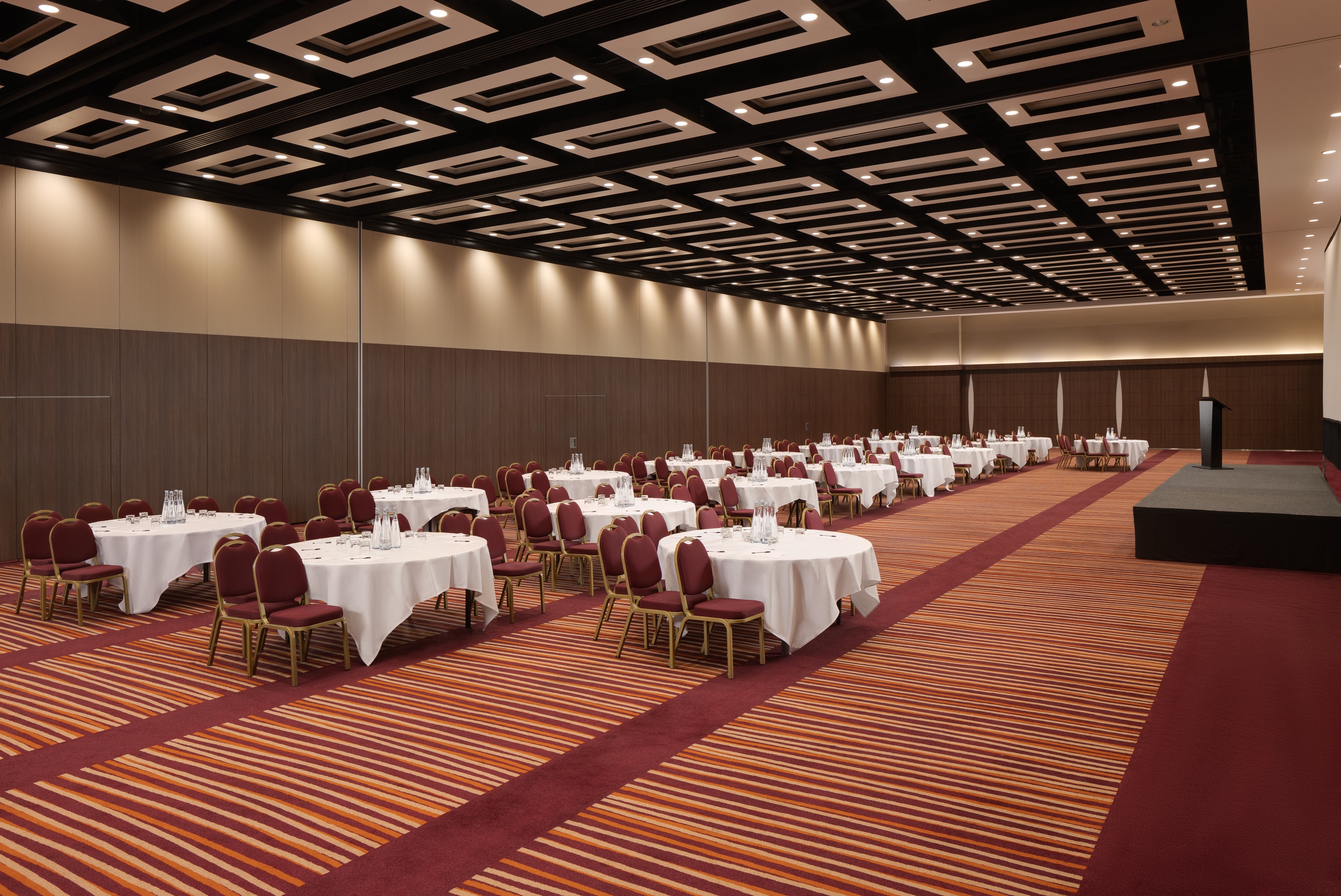 LONDON VII - VIII - IX - kws0omwirlk.jpg