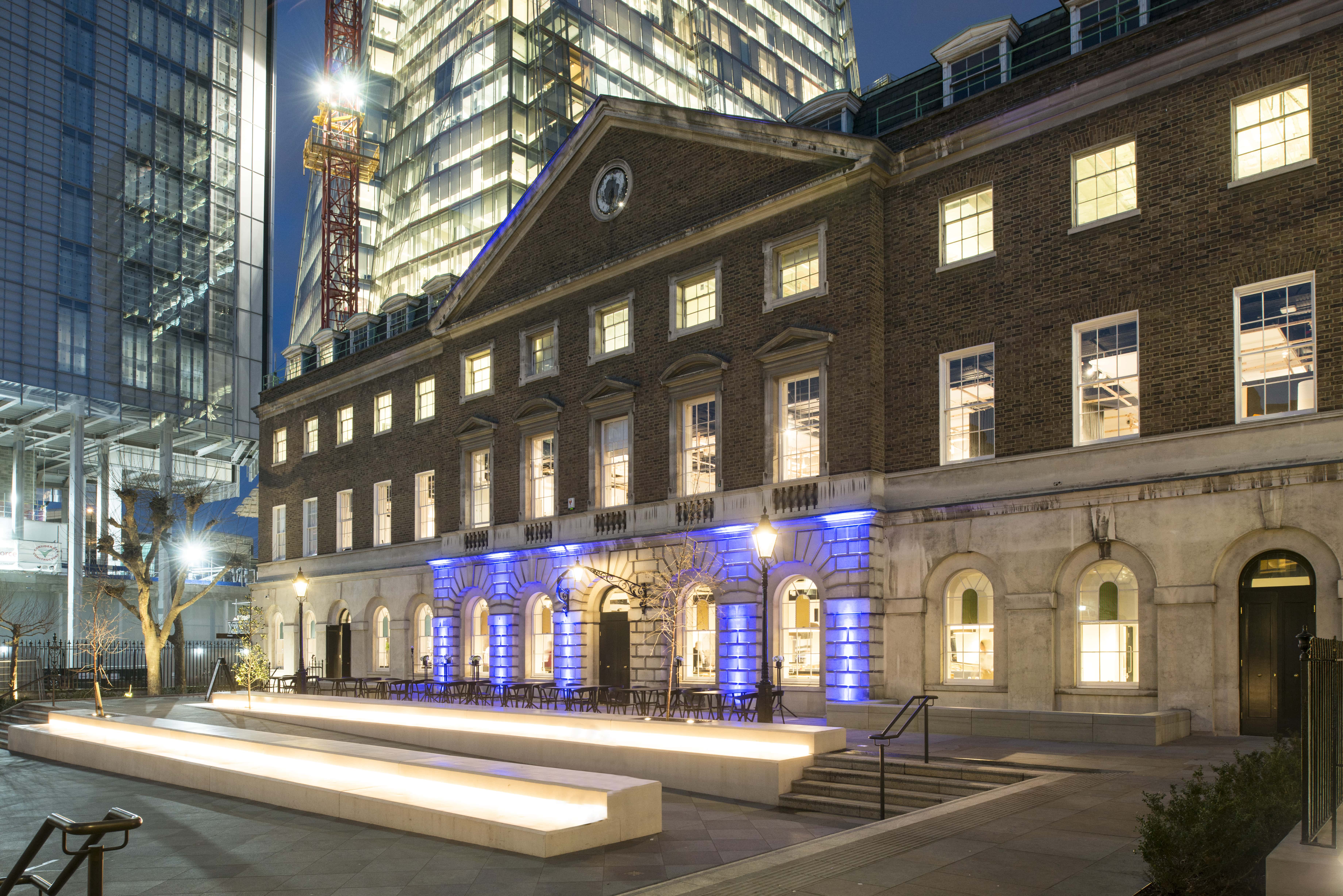 The Courtyard at Science Gallery London, a stunning venue for upscale corporate events.