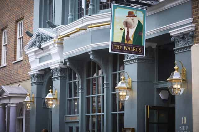 Middle Restaurant