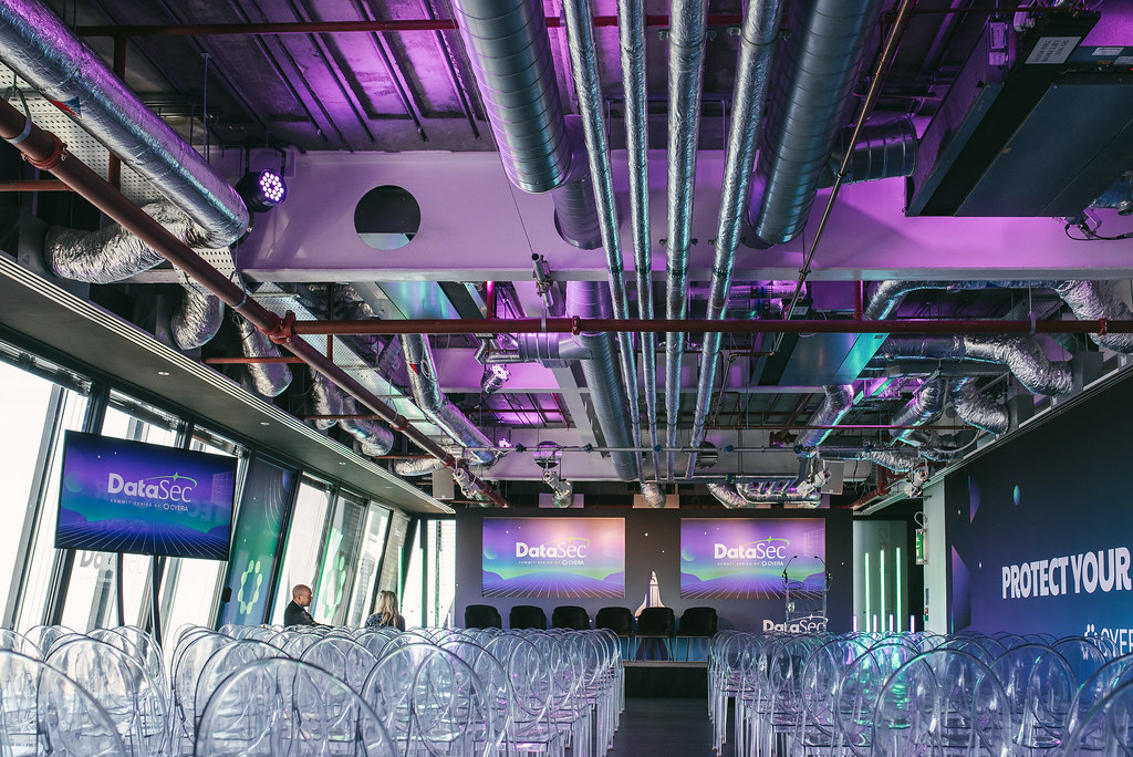 Landing 42 at the Leadenhall Building - image 6