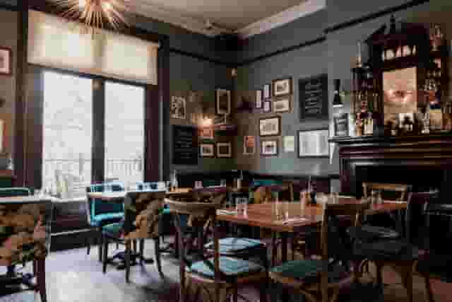 The Swan, Hyde Park
