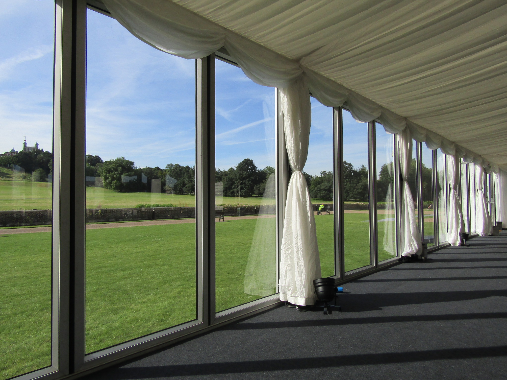 South Lawns - rc01f1ojcs2.jpg