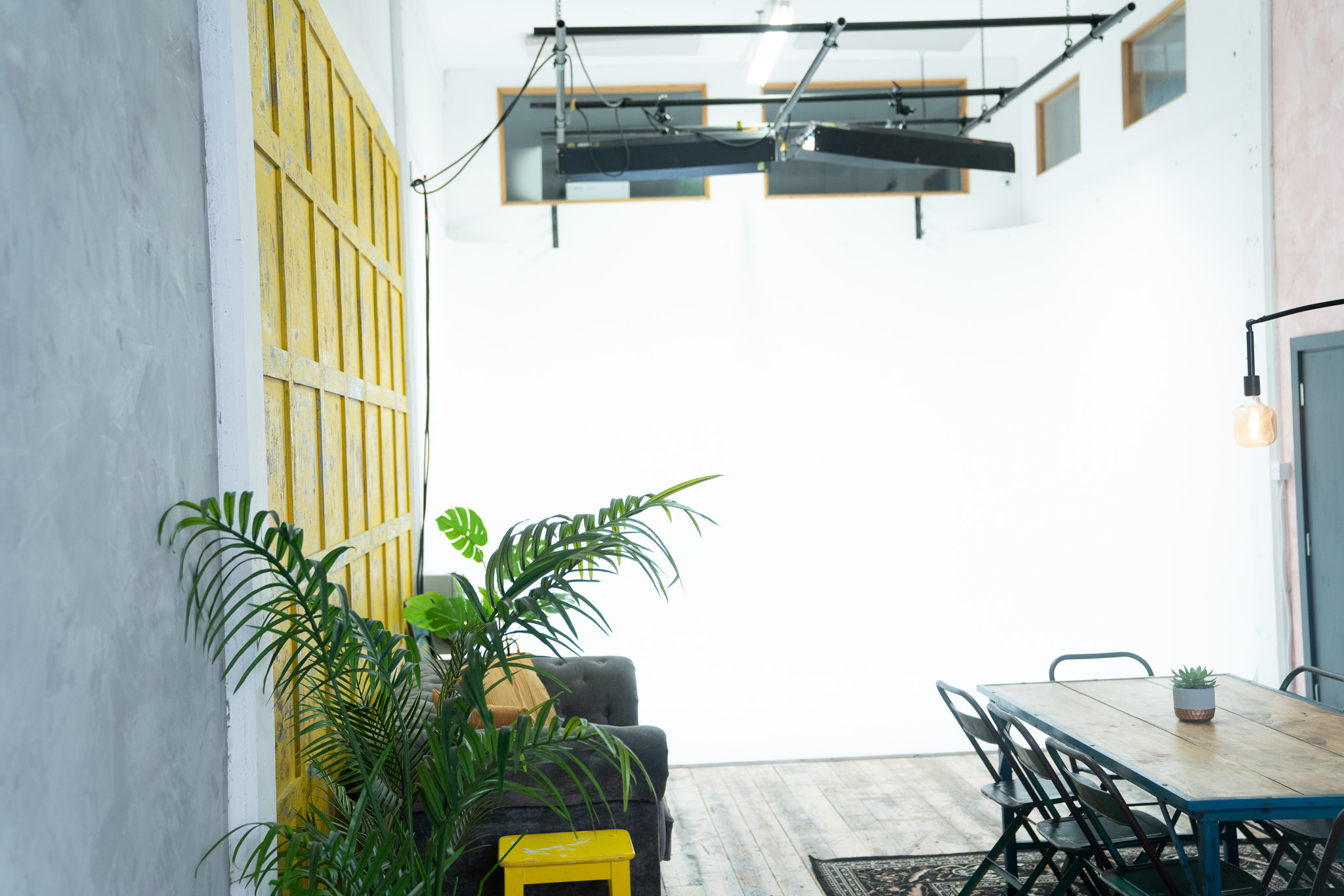 Crixus Warehouse Kitchen & Cove - dzxkl3nfz52.jpg