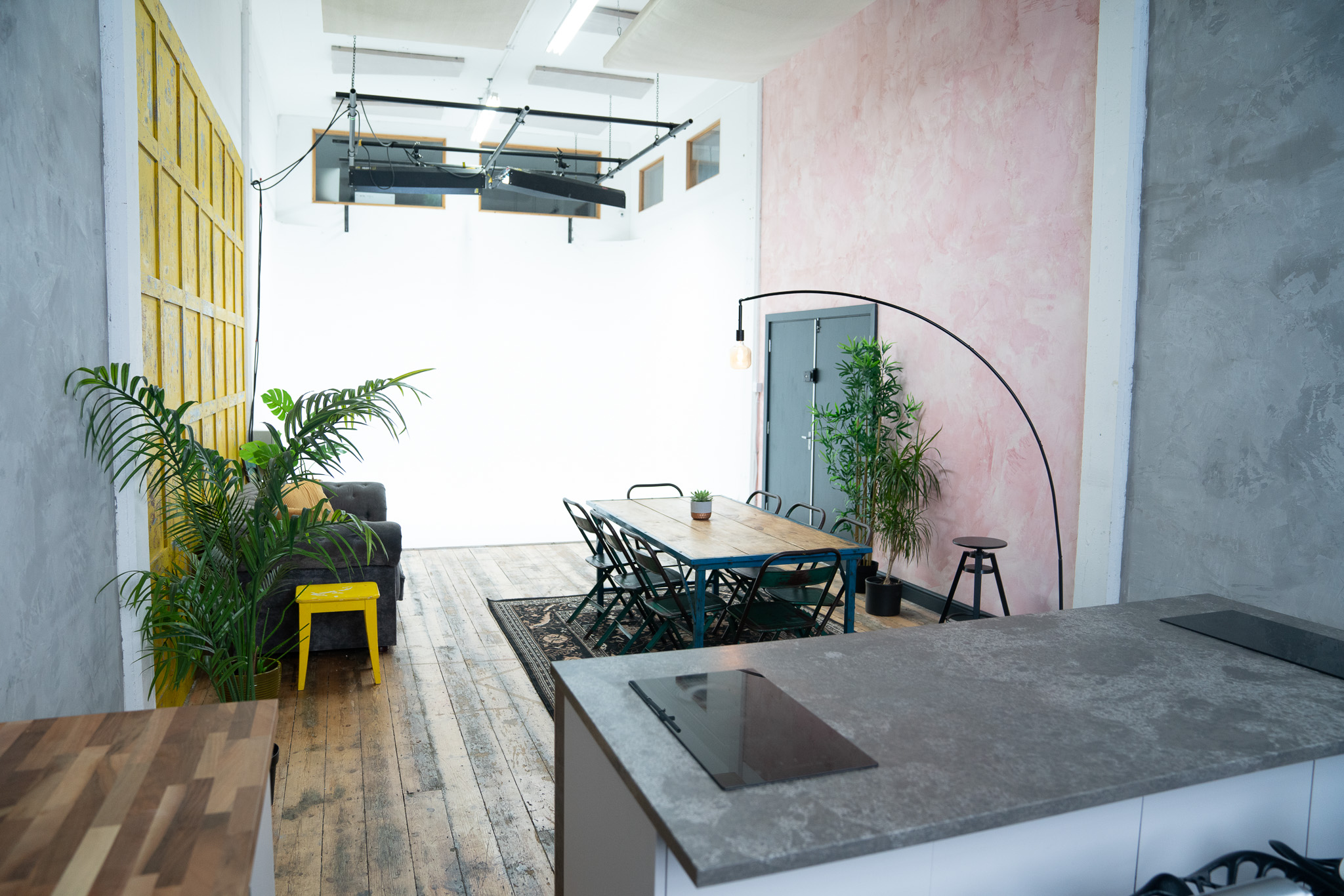 Crixus Warehouse Kitchen & Cove: modern event space with natural light for gatherings and meetings.