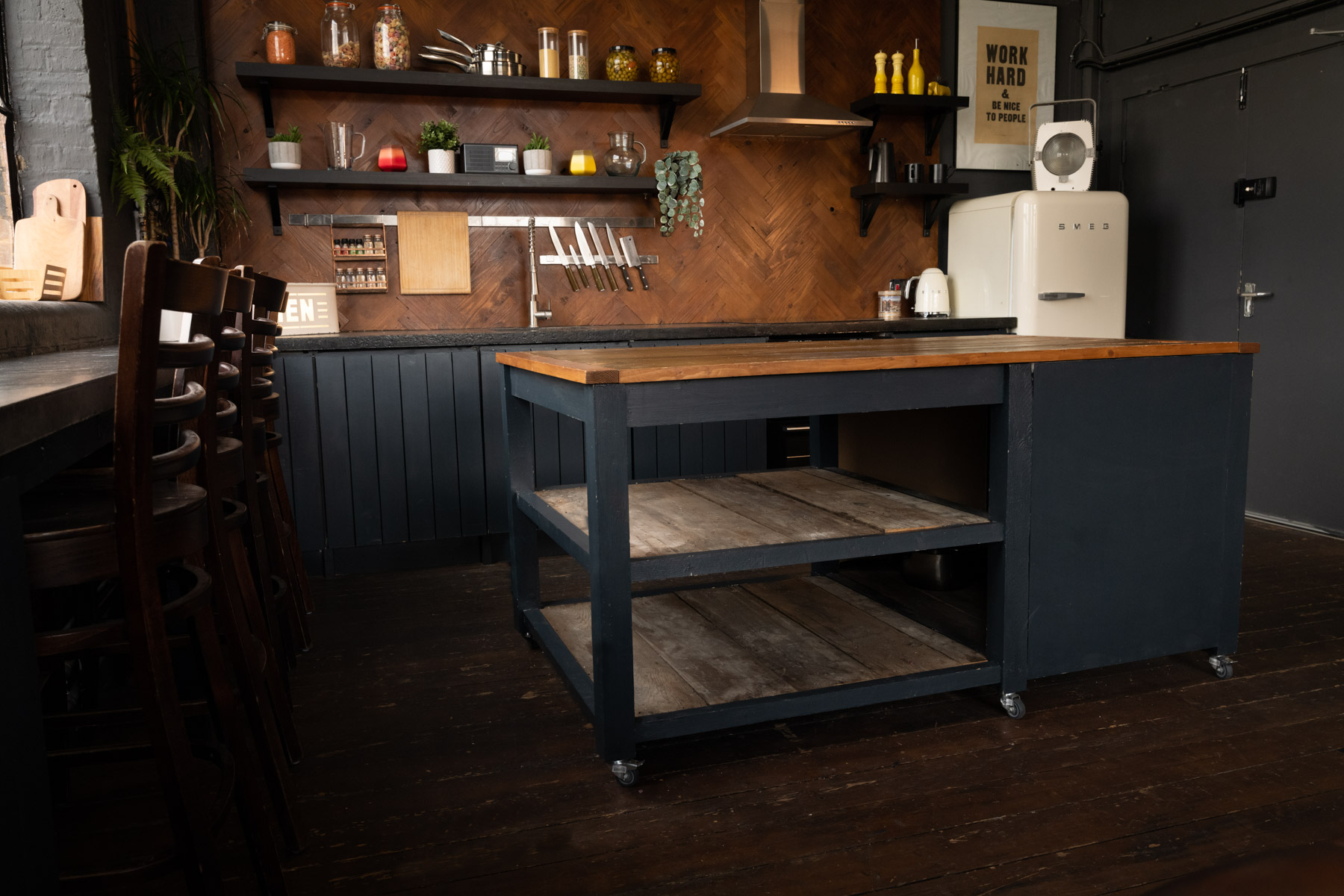 Crixus Dockyard Kitchen - olvlostksx3.jpg