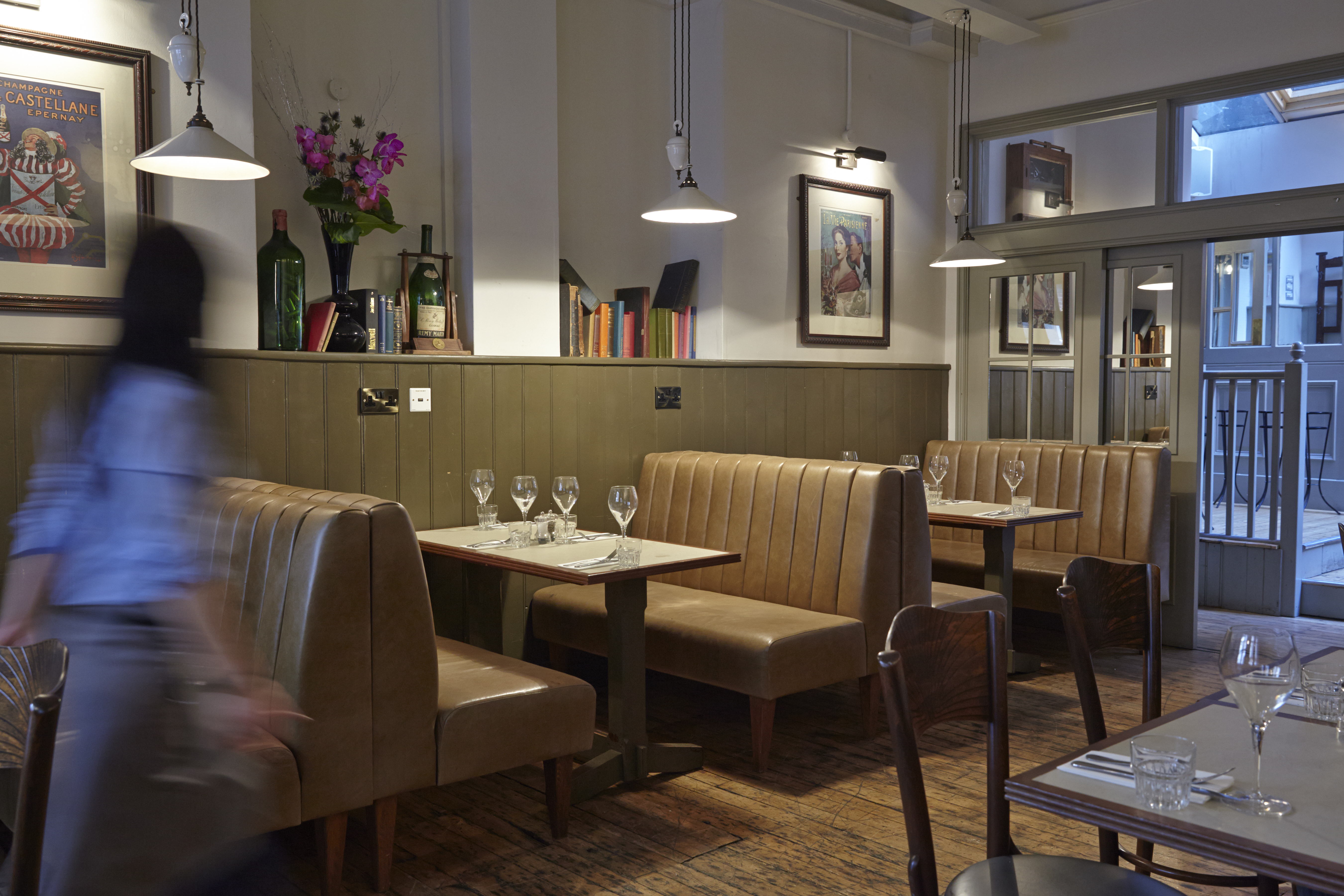 Map Room at Dalys Wine Bar: cozy booths, elegant decor for intimate gatherings and events.