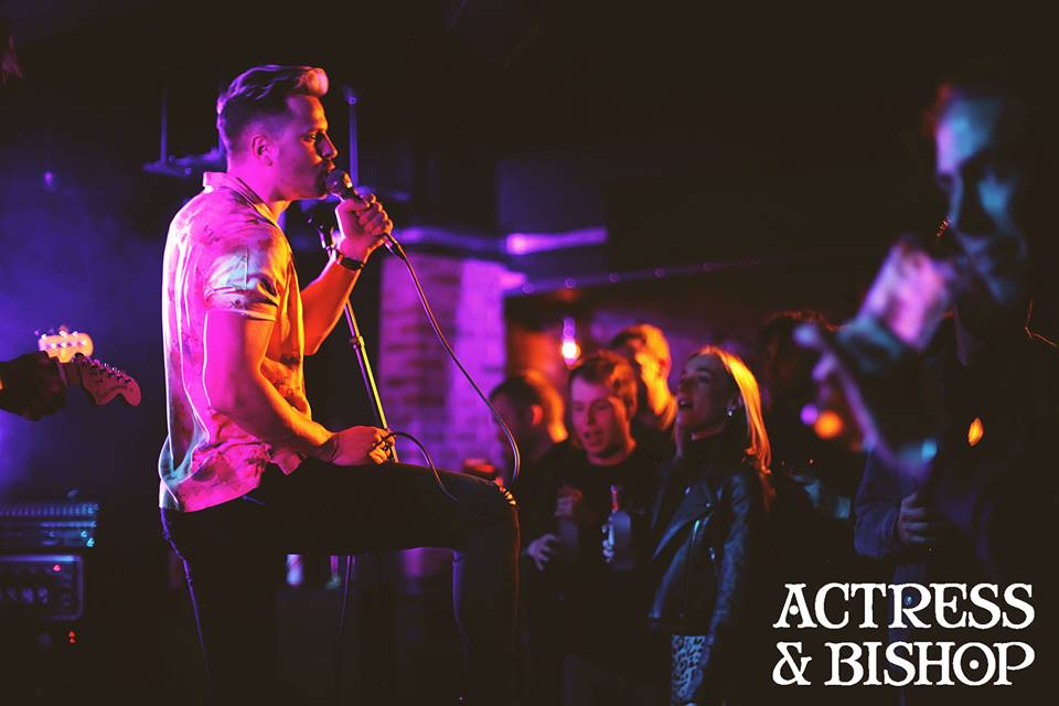 Upper level - go1lq3a0xvy.jpg