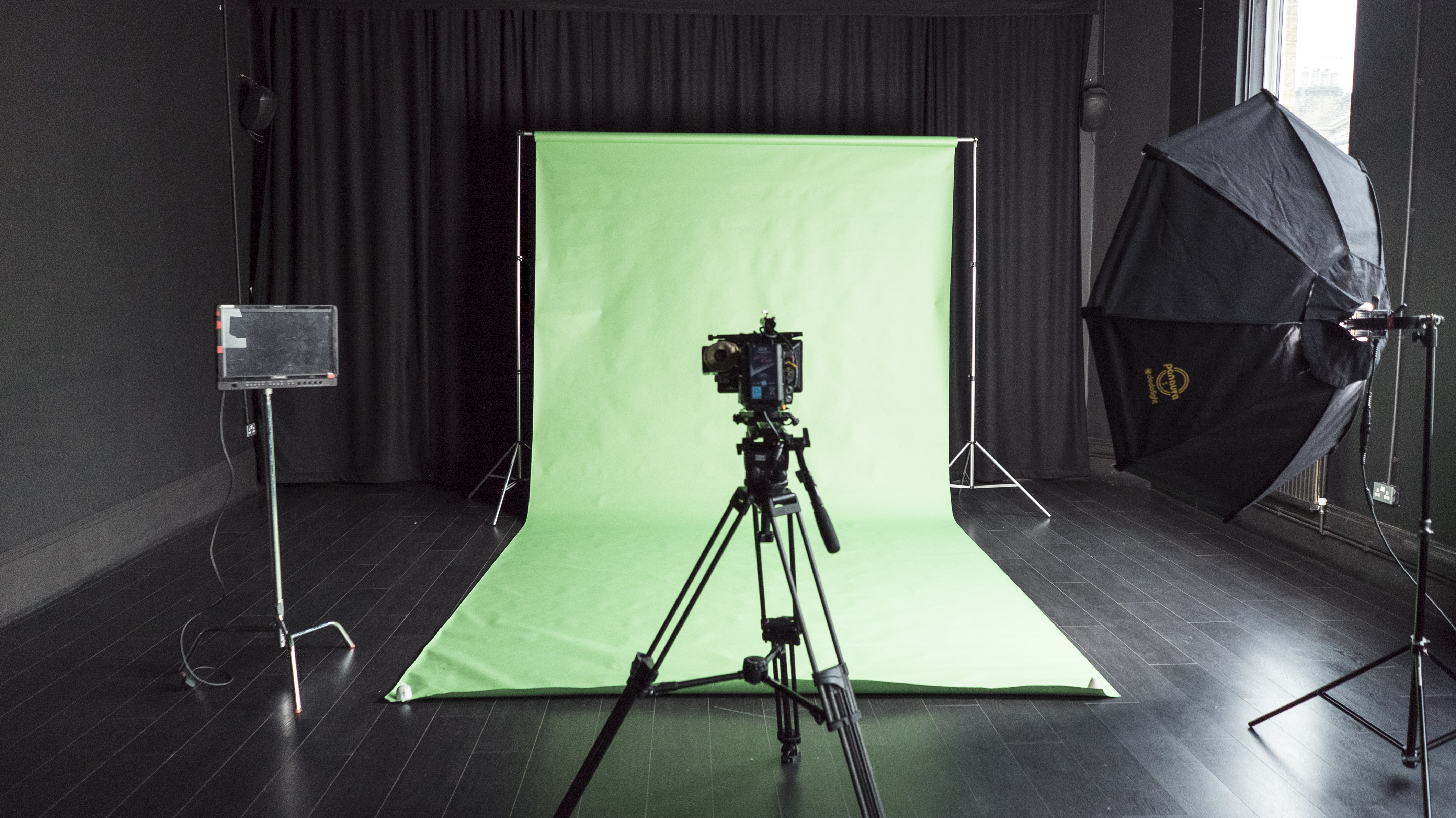 Theatre Space - eh2mfquggno.jpg