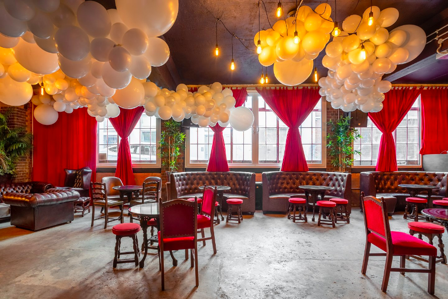 Vibrant U7 Lounge event space with cozy seating and elegant decor for gatherings.