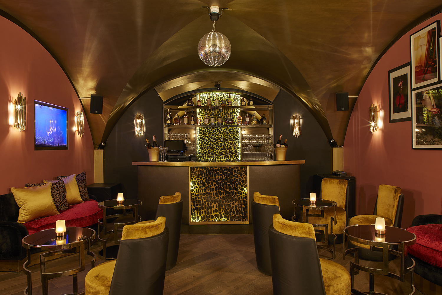 Stylish lounge in The Vault, ideal for exclusive events and cocktail receptions.