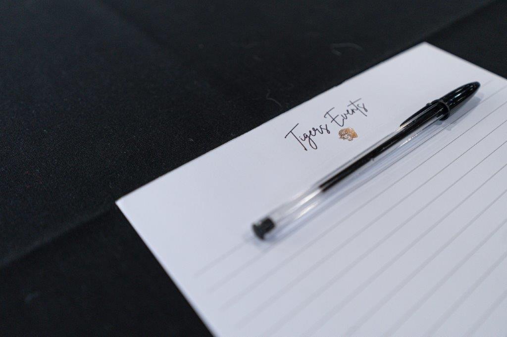 1904 Lounge - o0cbmqm42o2.jpg