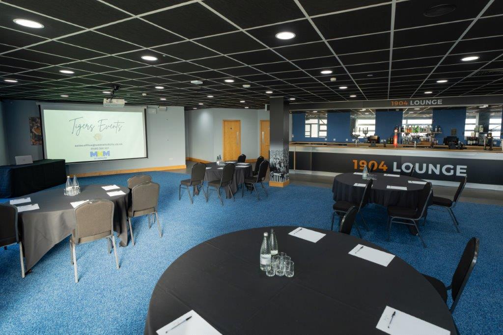 1904 Lounge - tijplgfp5m3.jpg