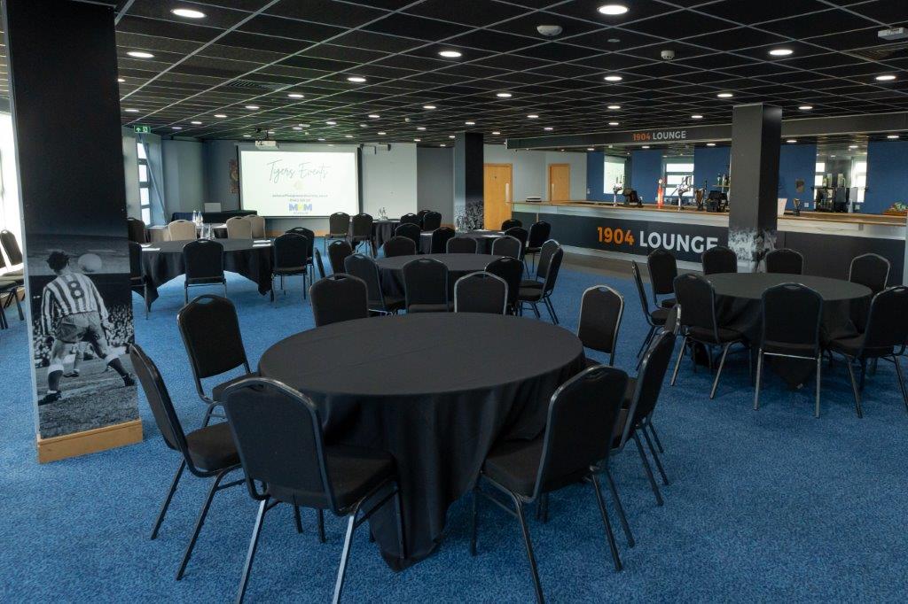 1904 Lounge - xvhksqxh02i.jpg