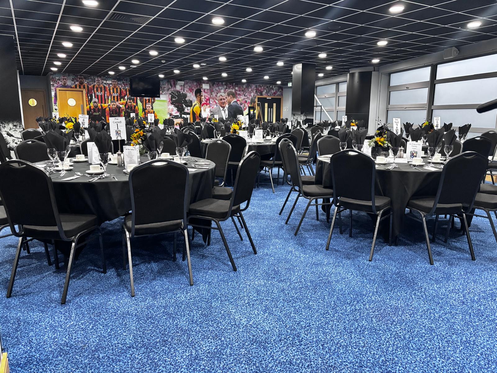 1904 Lounge - unbmkcitrte.JPG