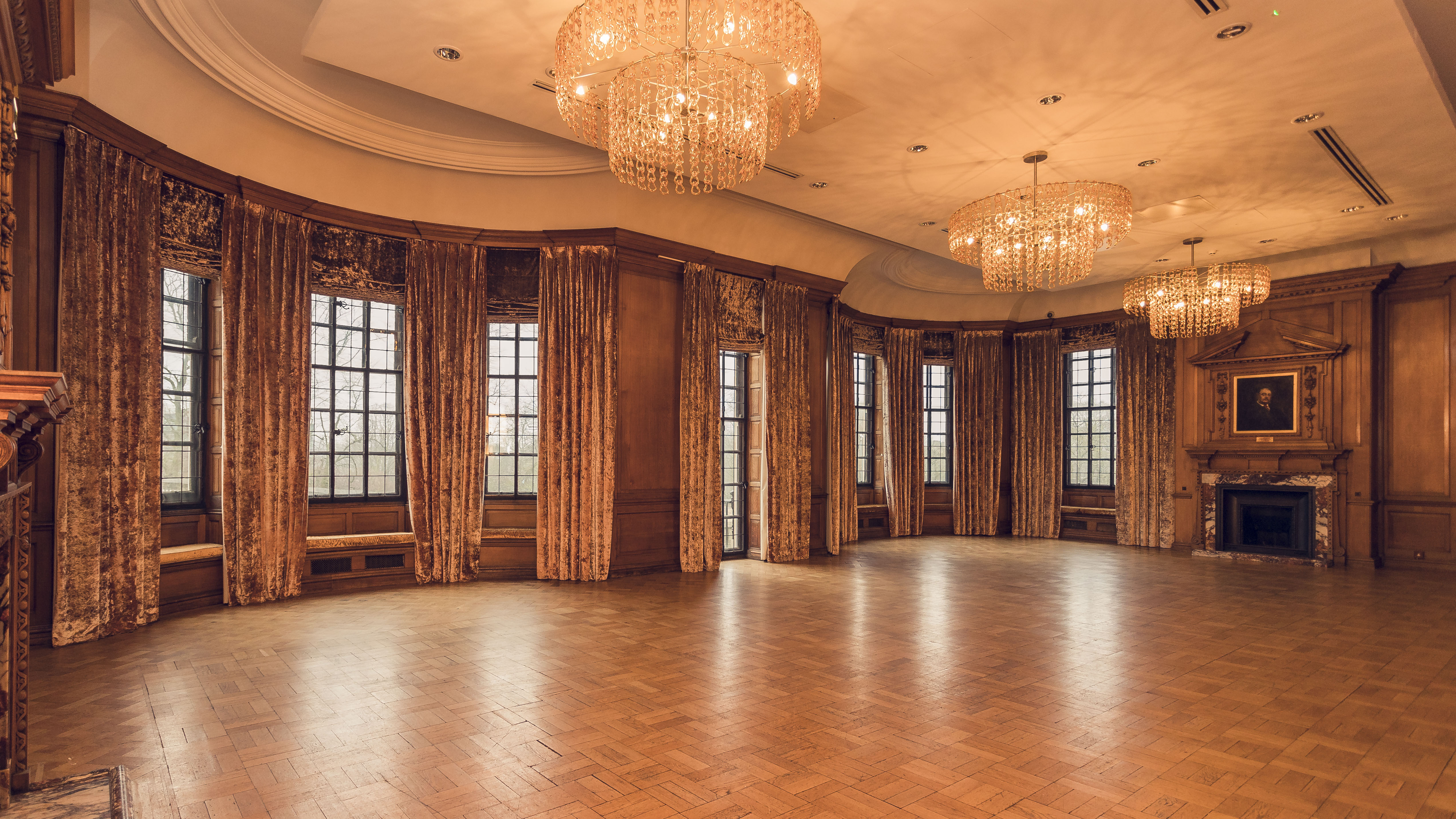 Grand Boardroom - bdi3d3oxggz.jpg