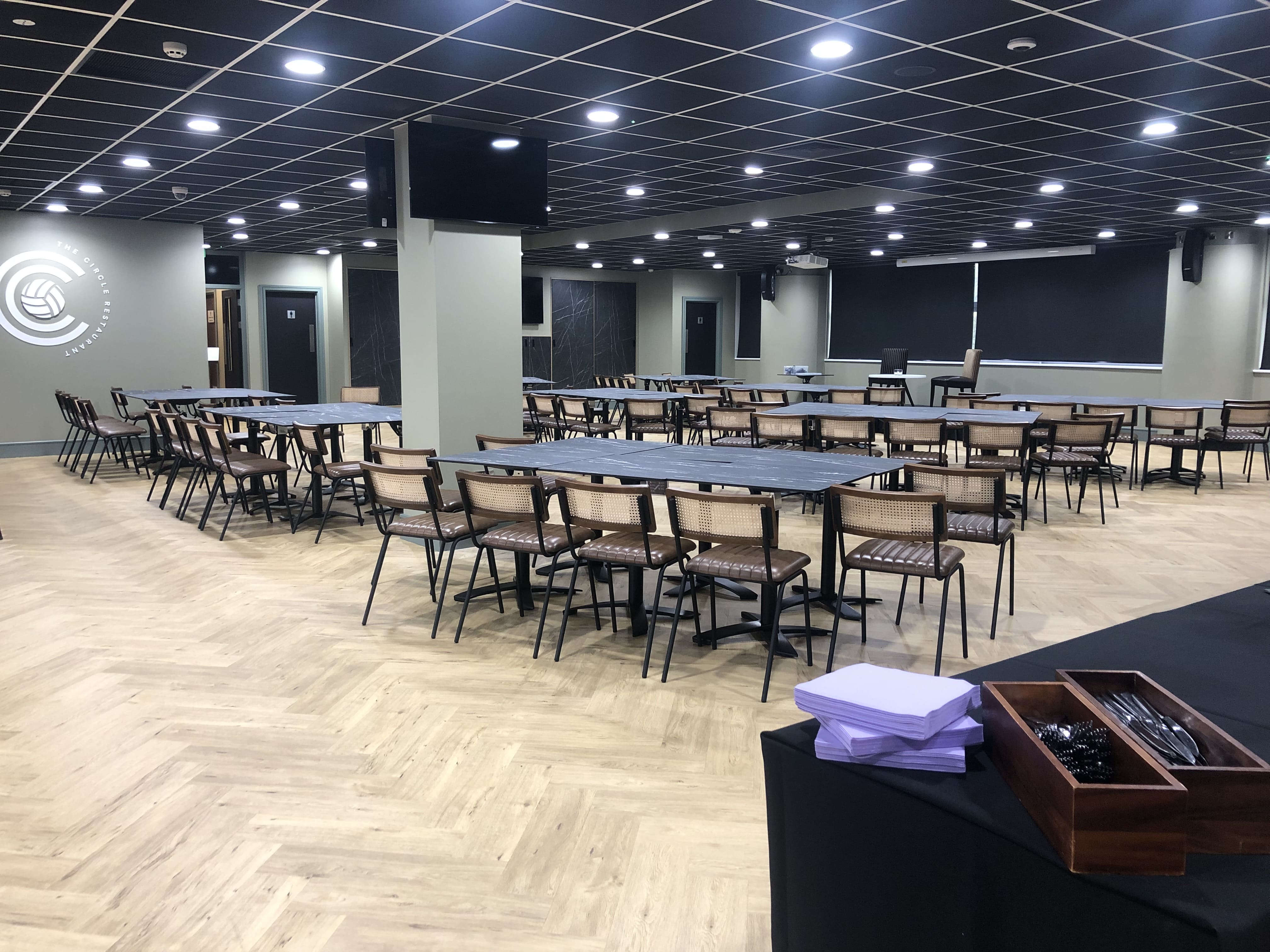 Circle Restaurant - brtrcmsexip.JPG