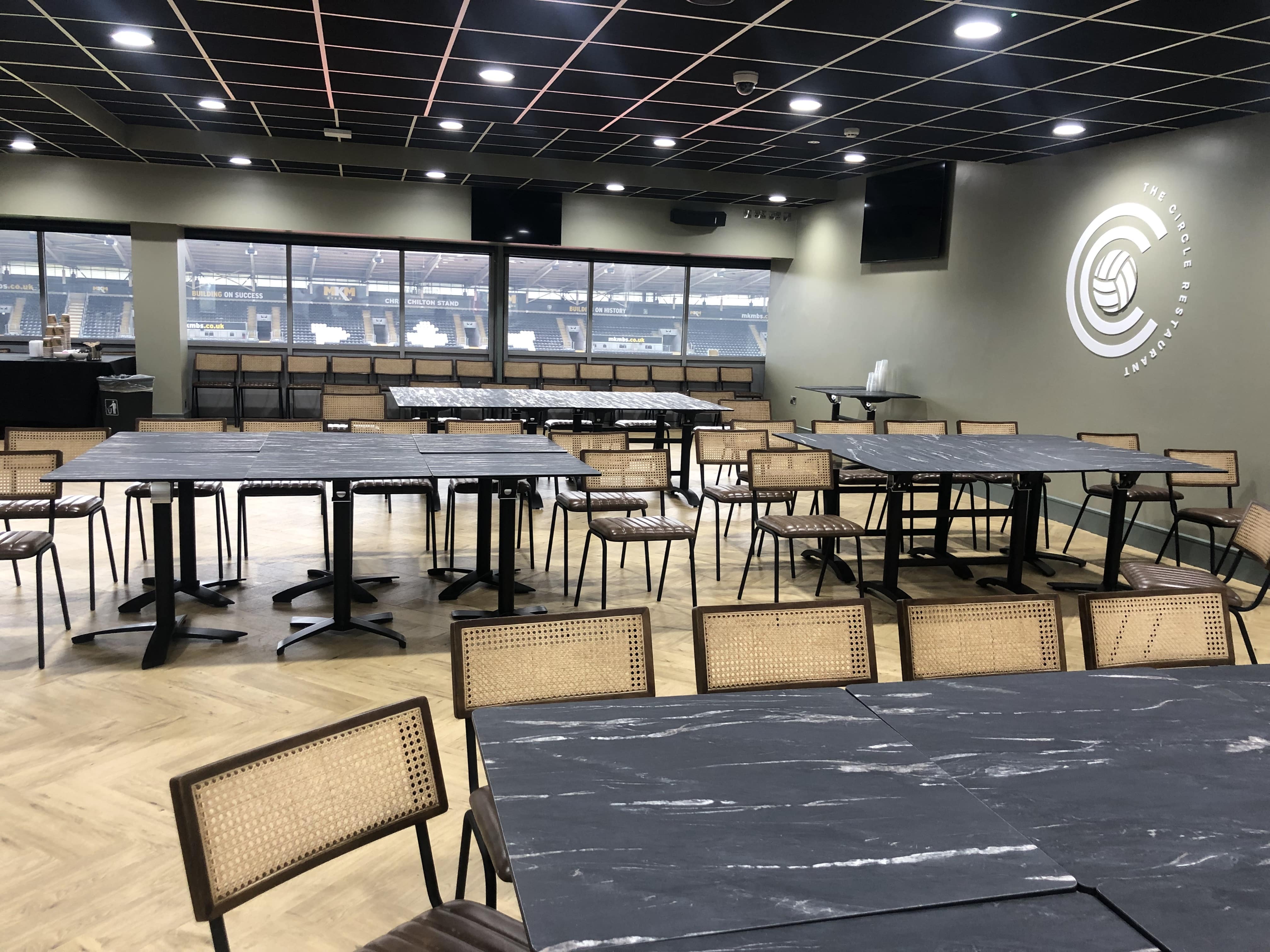 Circle Restaurant - dammdvduc3t.JPG