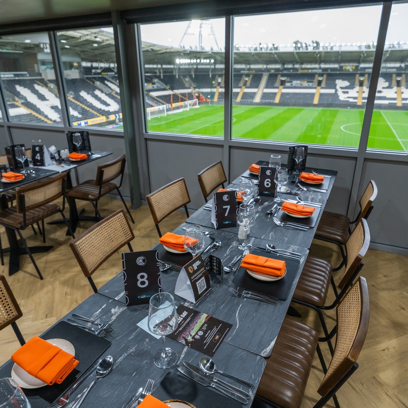 Circle Restaurant - kwbowcn5htx.jpg