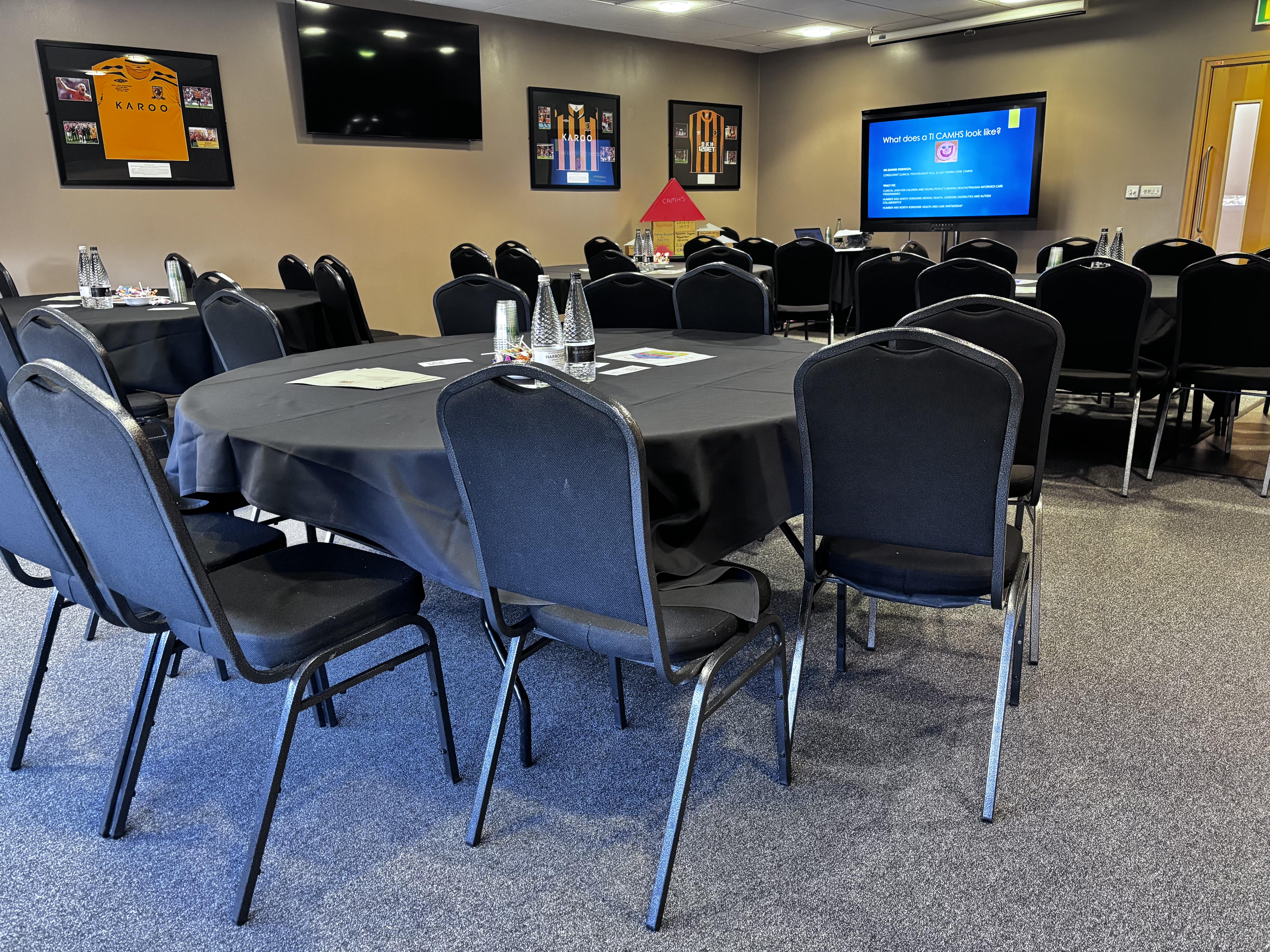 The Vice President's Suite & Guest Lounge - frcpnku25eo.JPG