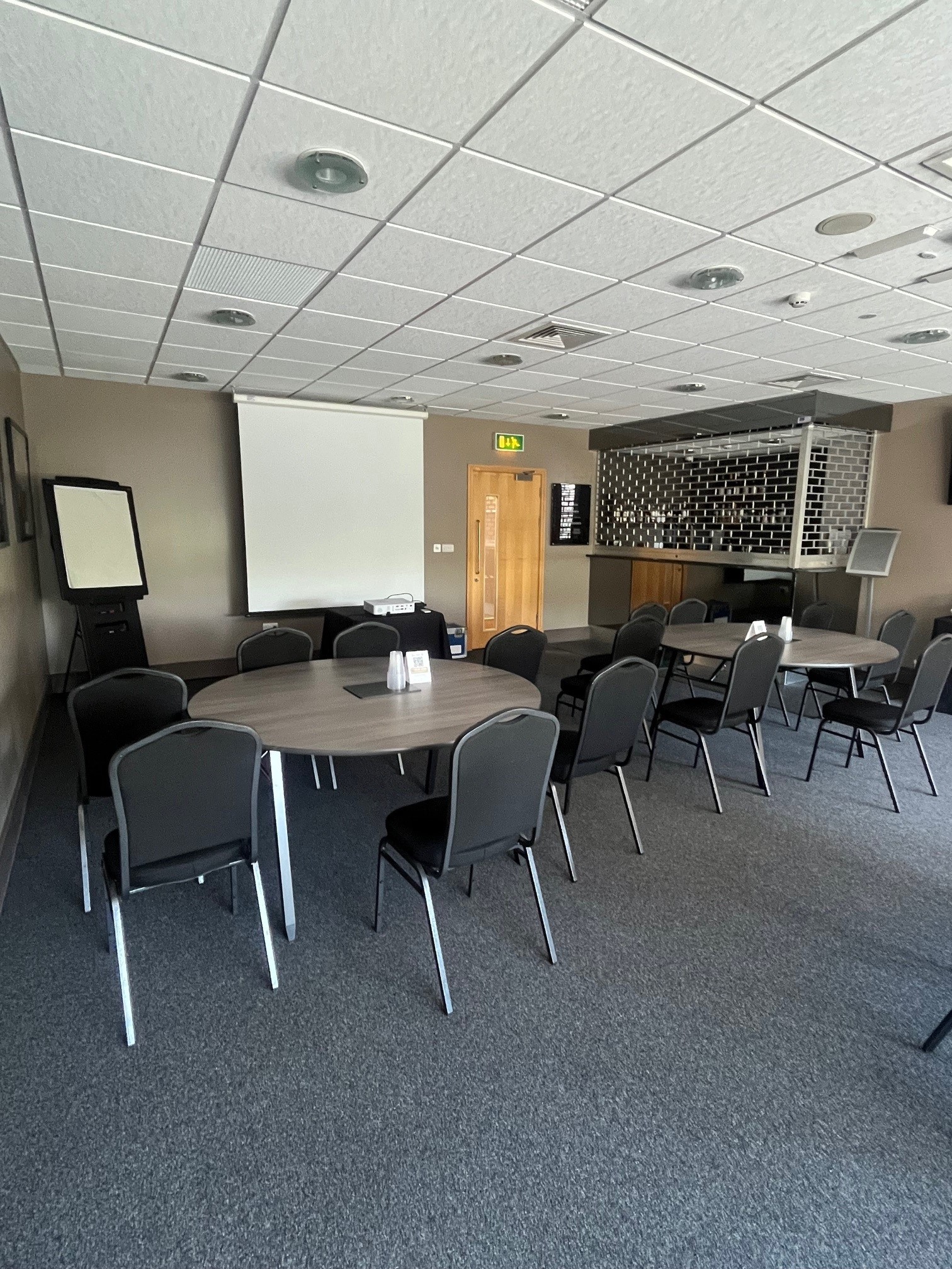 The Vice President's Suite & Guest Lounge - otycenglq32.jpg