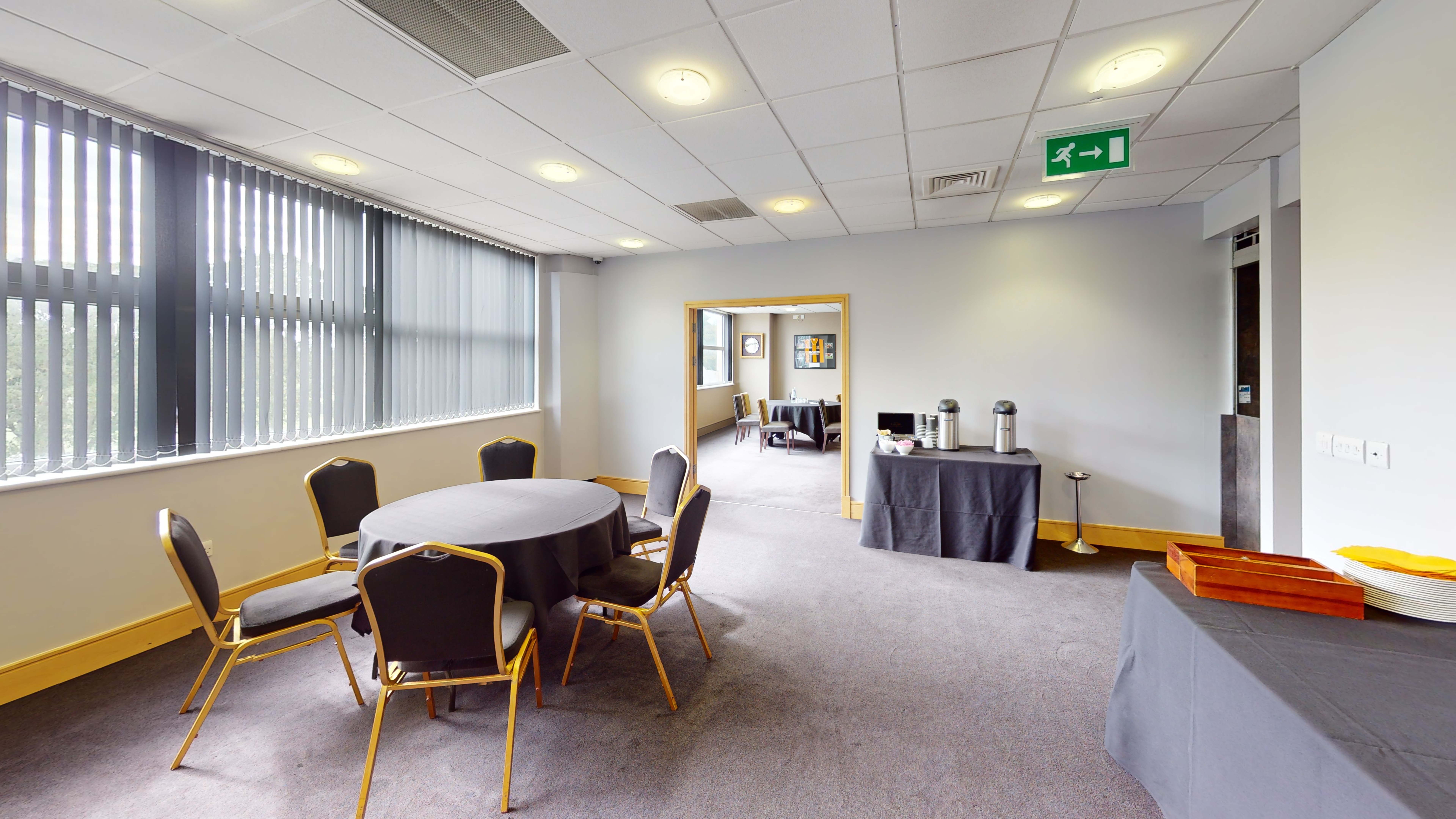 The Vice President's Suite & Guest Lounge - vfsu4yc0ms2.jpg