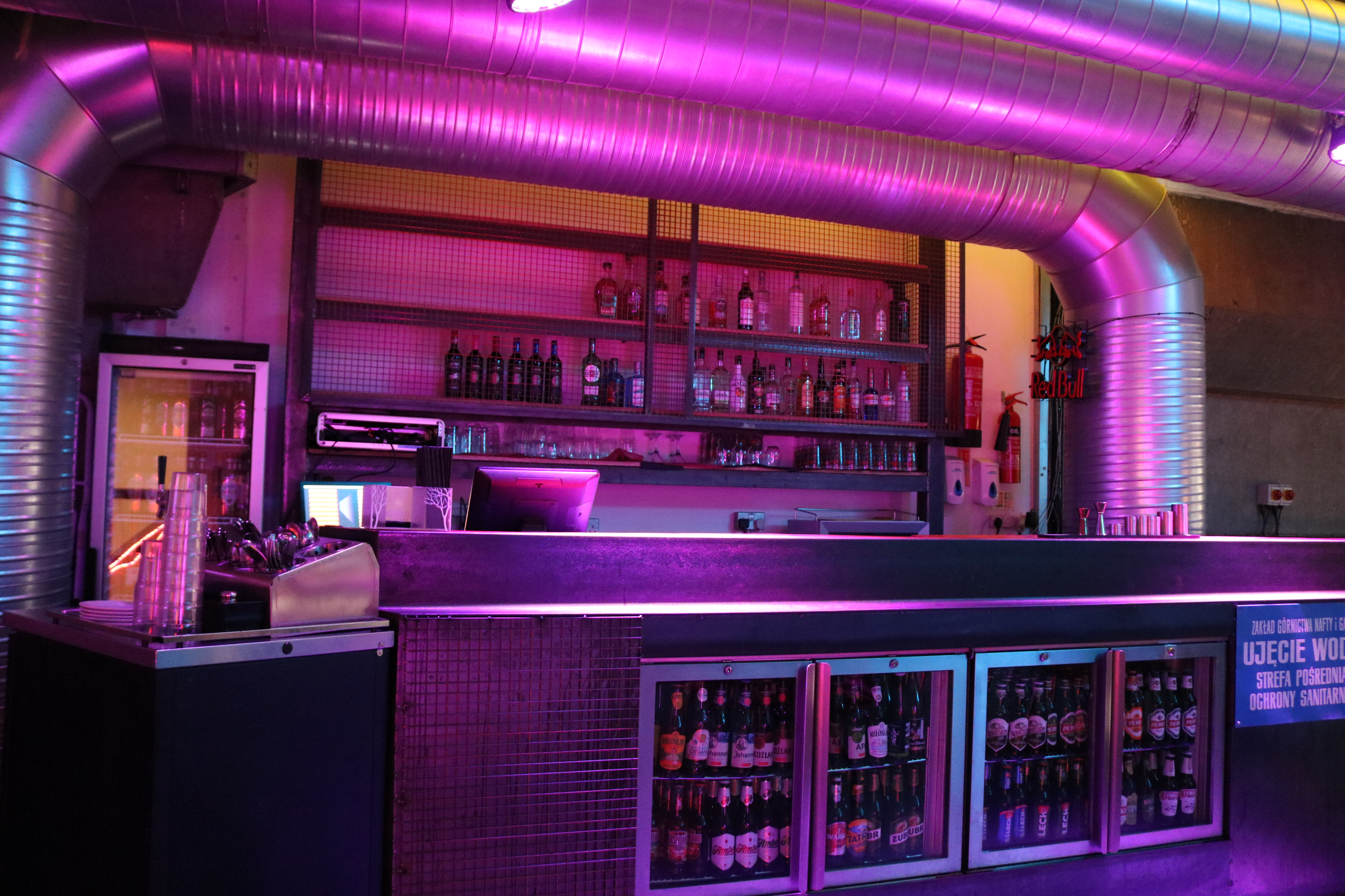 The Platform - pvrsvkkk2sv.JPG