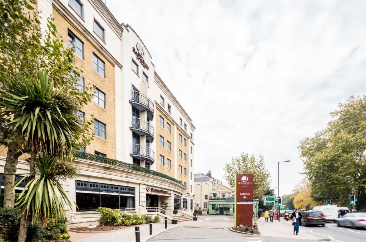 Kings Cross Suite at DoubleTree by Hilton, modern venue for corporate events and meetings.