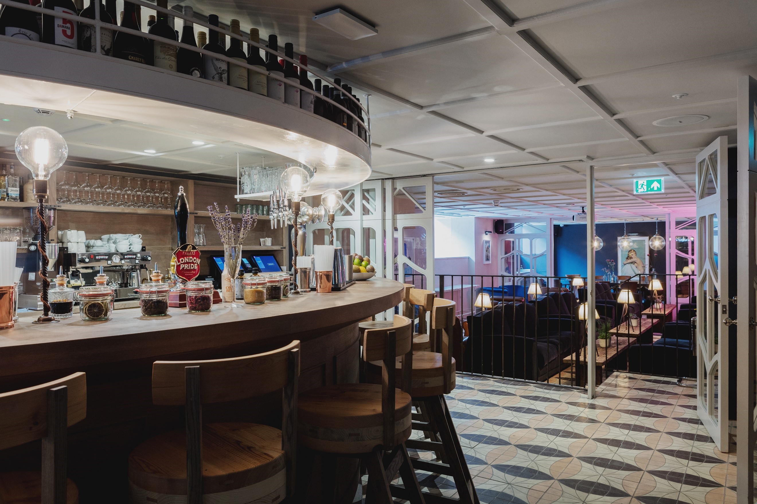 Stylish River Bar at No.29 Power Station, ideal for social events and meetings.