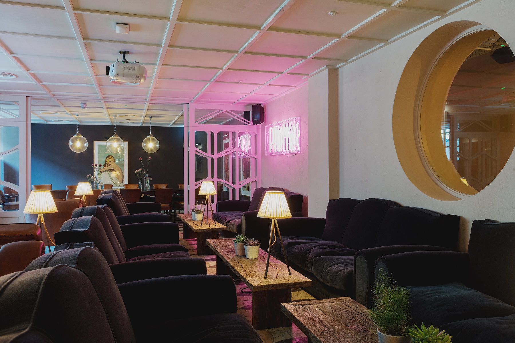 Stylish lounge at The River Bar, ideal for networking and informal meetings.