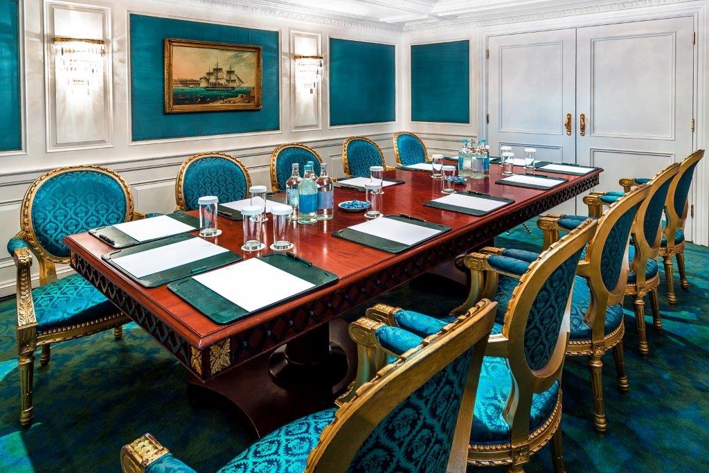 Daniel Suite - yitmr3wmsyi.jpg