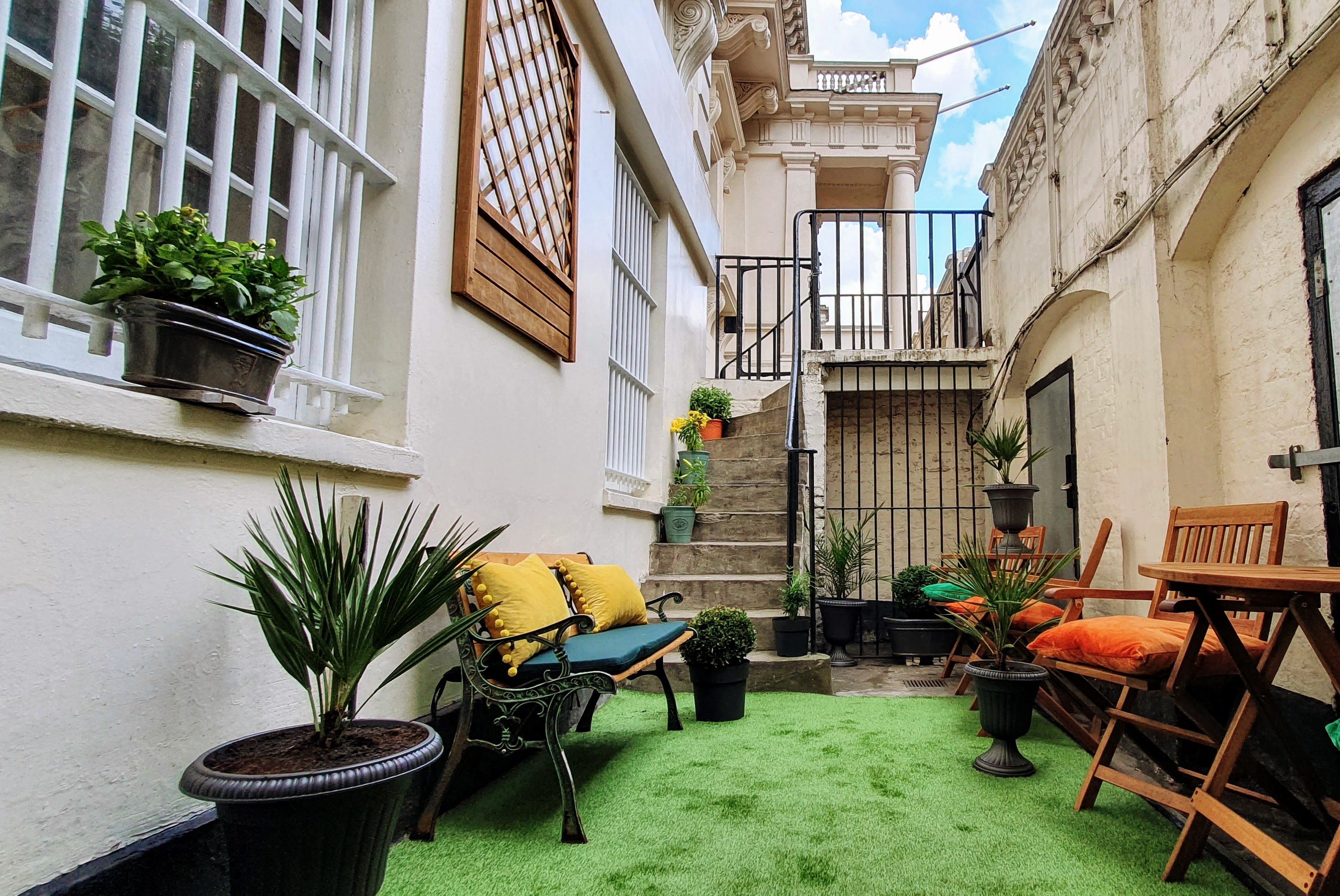 The Embassy - 2bdetknqvzt.jpg