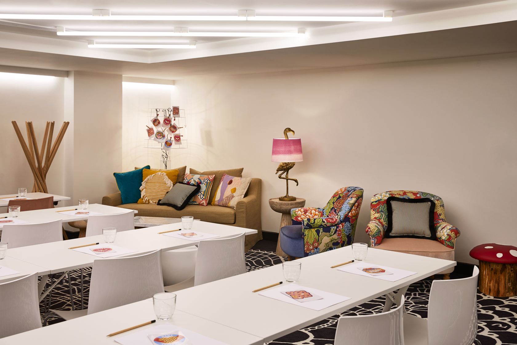 Creative meeting space in Mama Shelter London, perfect for workshops and brainstorming.
