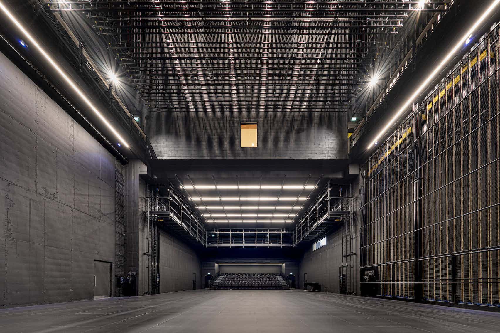 Modern production studio with high ceilings for events in London City Island.