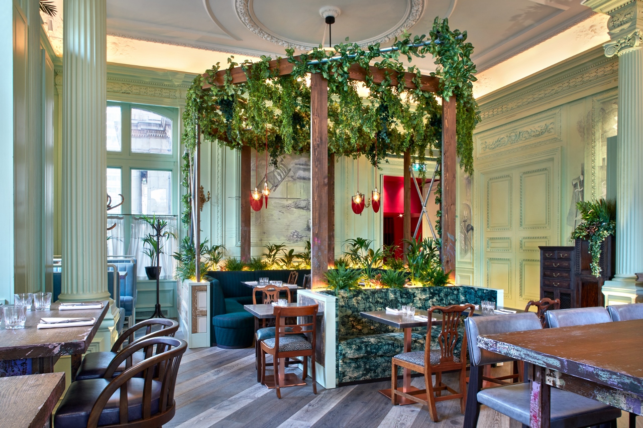 Elegant Rakes Front Room at Andaz London, ideal for intimate meetings and events.