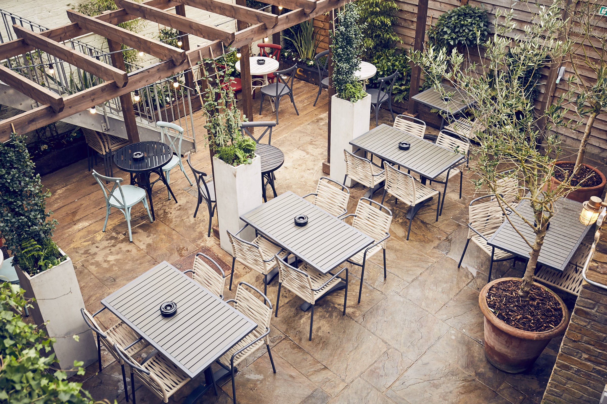 Charming outdoor venue at East Putney Tavern for casual meetings and events.