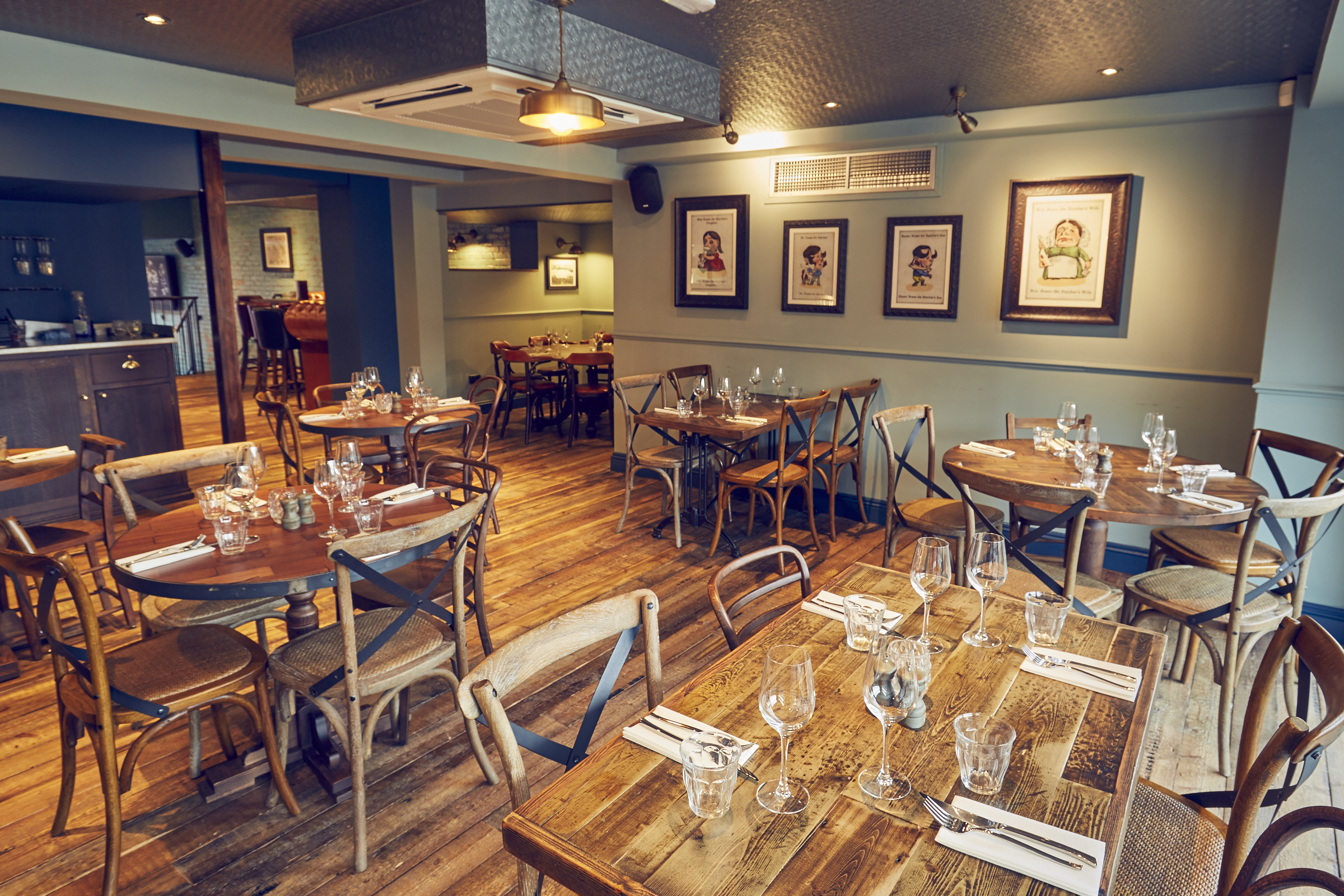 Charming East Putney Tavern restaurant, ideal for intimate gatherings and corporate events.