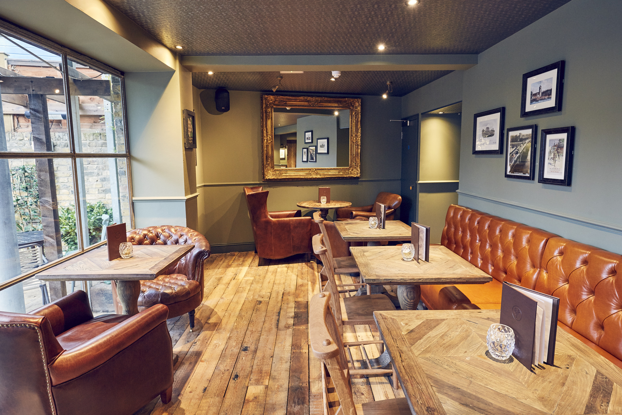 Cozy East Putney Tavern downstairs area for intimate meetings and small events.