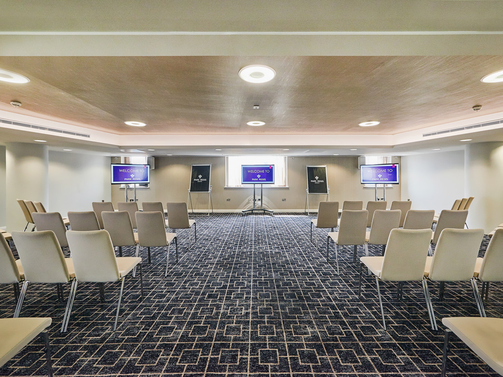 Level 15 Meeting Room in Park Regis Birmingham, ideal for corporate events and workshops.