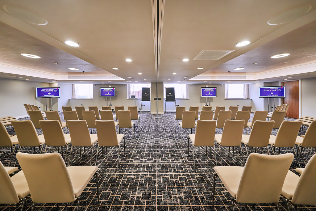 Level 15 Meeting Room in Park Regis Birmingham, featuring dual screens for corporate events.